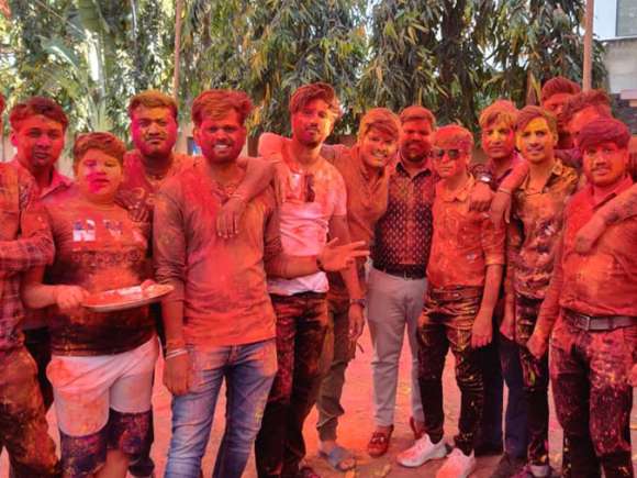 Holi View 3